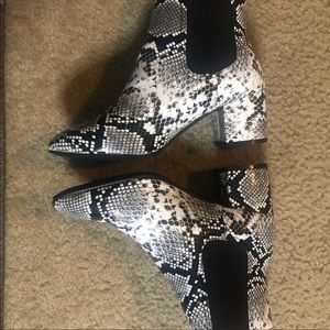 Snakeskin ankle boots 🖤